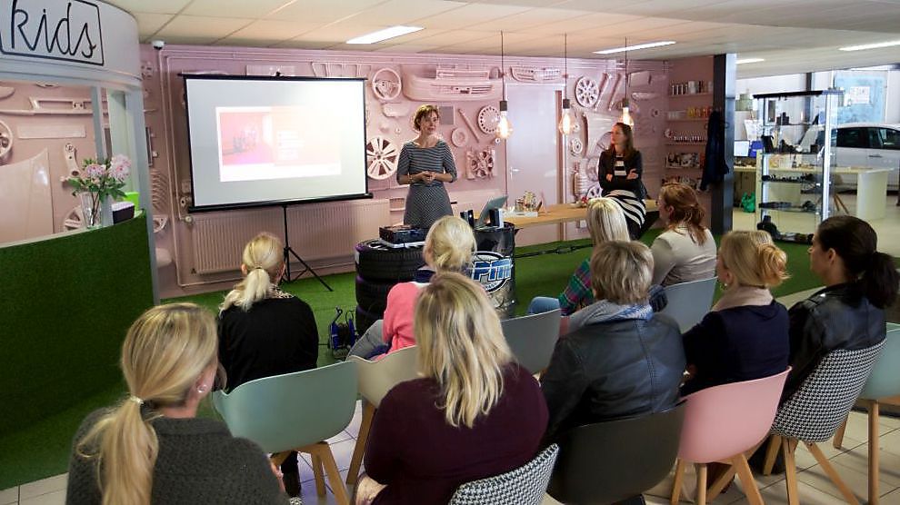 De Dames van Hurkmans inviteren Belgische collega's