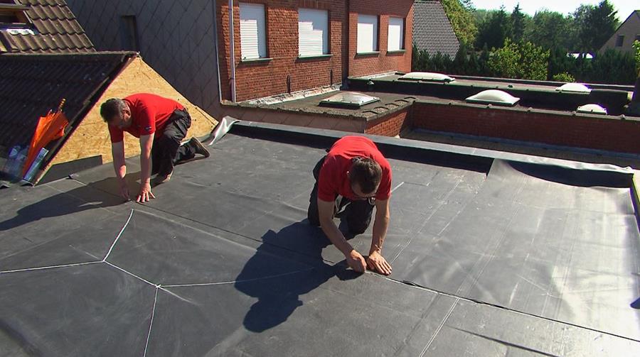 Comment recouvrir un toit plat avec de l'EPDM