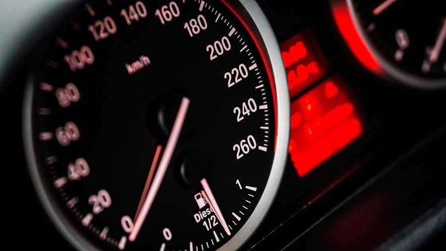 Herstel tweedehandswagens, blijvende groei nieuwe auto's