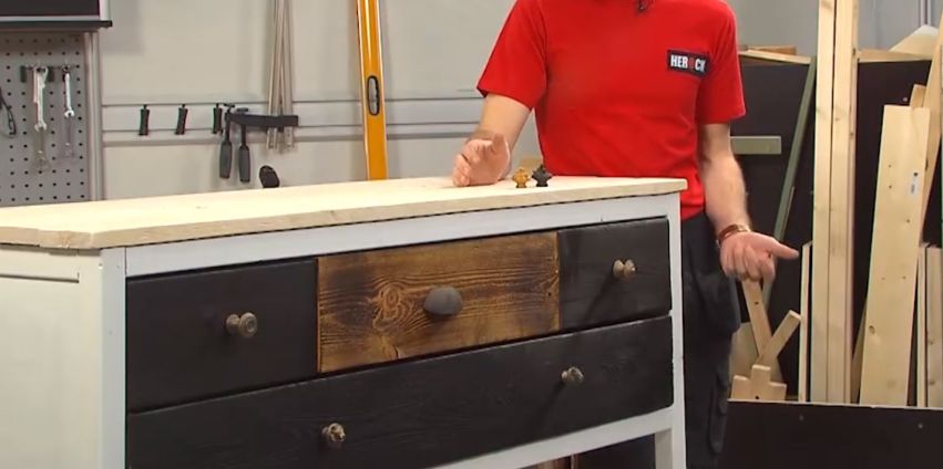 FABRIQUEZ UNE ARMOIRE D'APPOINT