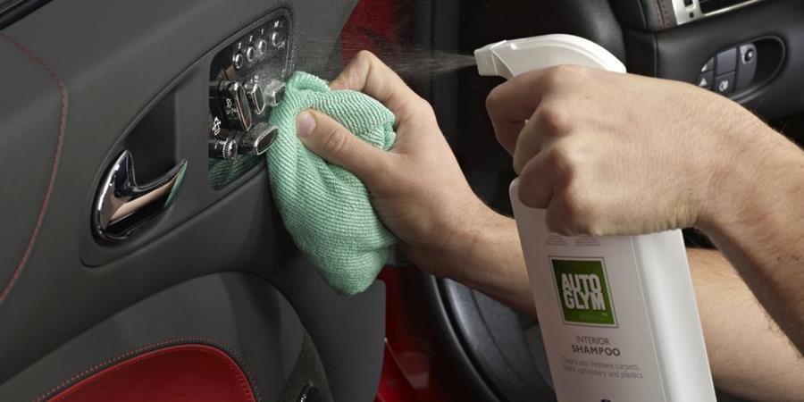 Interior shampoo
