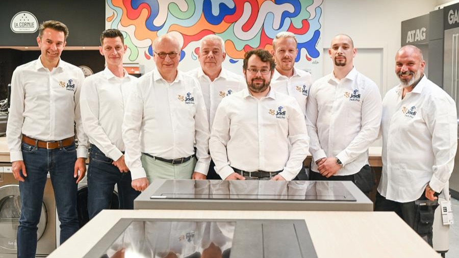 Jadi impressionne avec le four intégré Unox Casa