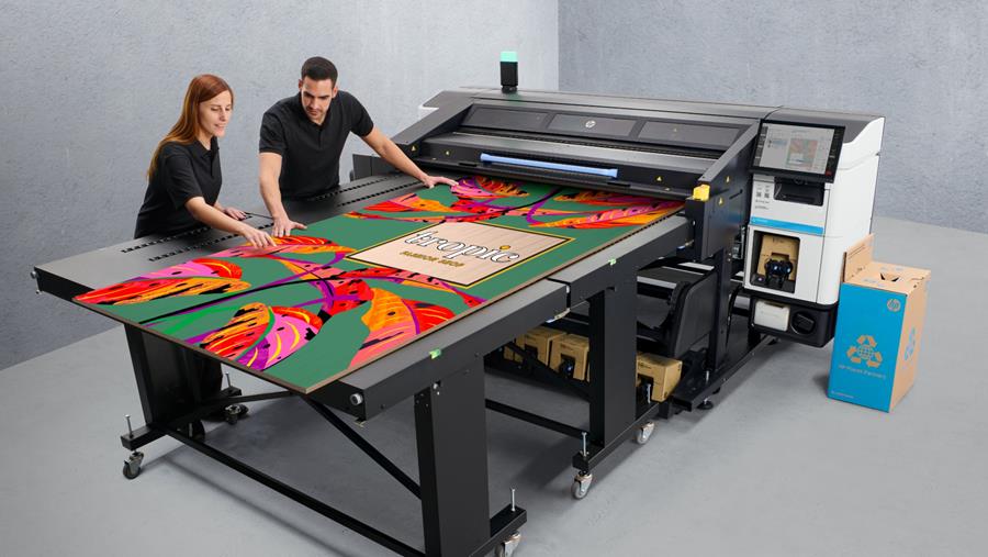 HP présente l'imprimante hybride Latex R530