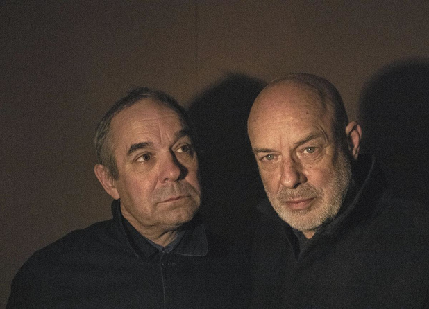 Broers Eno brengen de perfecte corona-soundtrack uit